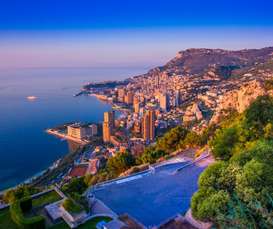 Monaco - Vespa Location - Best Scooter Rentals - Rent a Vespa - Rent a scooter