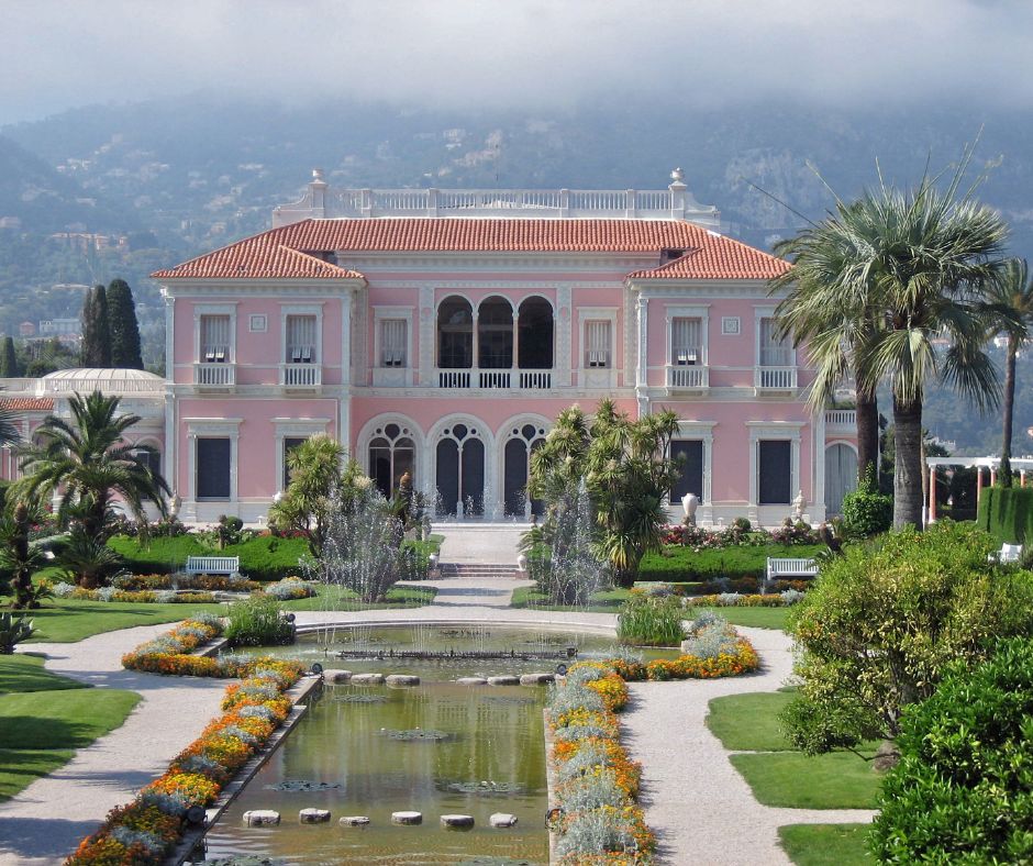 Villa Ephrussi de Rothschild - Vespa Location Menton - Best Scooter Rentals - Rent a Vespa - Rent a scooter